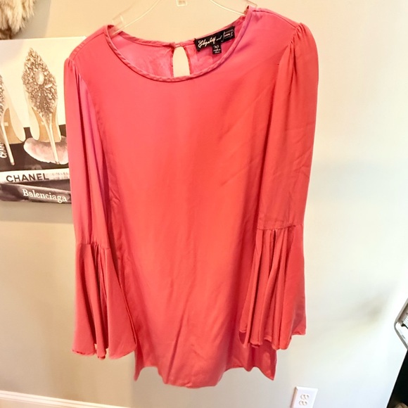 Elizabeth and James Pink Boatneck Fluted Sleeve Silk Mini Shift Dress XS $495 - Picture 5 of 15